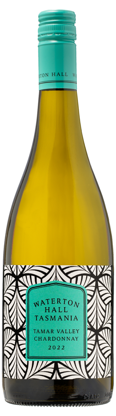 2022 Cardonnay white wine bottle